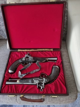 Réplicas pistolas antiguas
