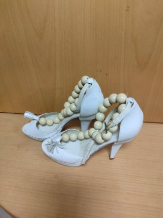 Zapatos de Piel Blancos Talla 39