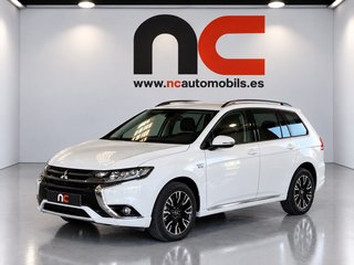 MITSUBISHI OUTLANDER PHEV KAITEKI 4WD
