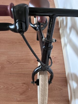 Bicicleta sin pedales negra
