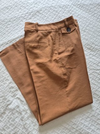Nuevo con etiqueta! Pantalón de pinzas Zara marrón