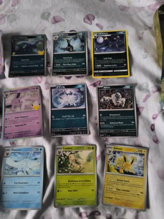 Lote 24 cartas pokemon ORIGINALES SÓLO EEVEE Y EVS