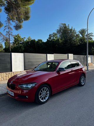 BMW Serie 1 2013 rojo granate