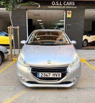 Peugeot 208 2014