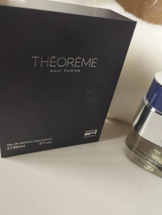 Théorème Rue Broca Eau de Parfum 90ml pour homme.