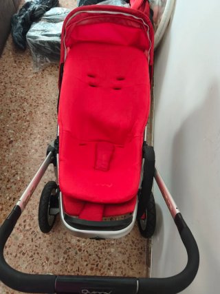 Carro de Bebé Quinny Rojo