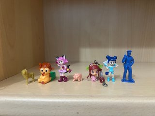 Lotto statuine per bambini
