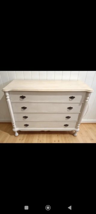Cómoda de Madera Blanca