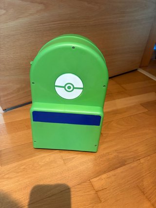 Mochila Juego Pokémon  *incluye muñeco Pikachu