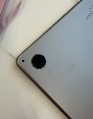 MacBook Air M3 13 2024