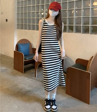 Vestido de punto a rayas