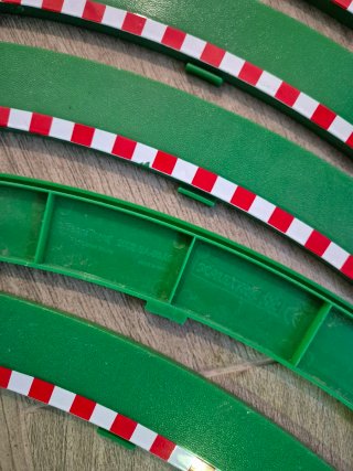 Pianos Scalextric