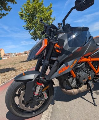KTM 1290 Super Duke R