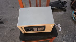 Caja Fuerte Digital Pequeña