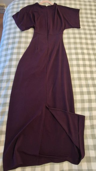 Vestido morado elegante