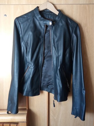 Cazadora de piel negra Mujer