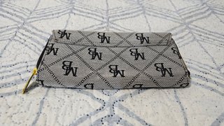 Monedero MB Gris con Cremallera Dorada