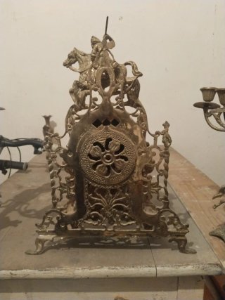 Reloj Antiguo y 2 Candelabros de Bronce