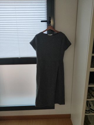 Vestido de punto gris ZARA