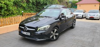 Mercedes-Benz CLA Negro