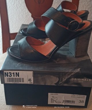 Sandalias Mustang Negras Piel Talla 38