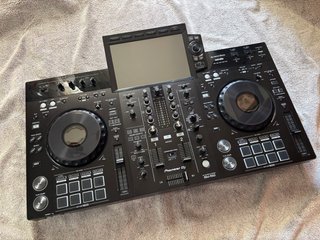Pioneer DJ XDJ RX3 + maleta