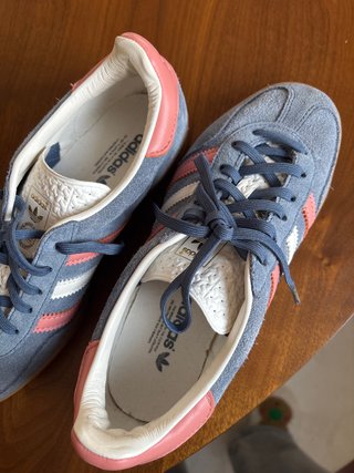 Zapatillas Adidas Gazelle Indoor Azul y Rosa
