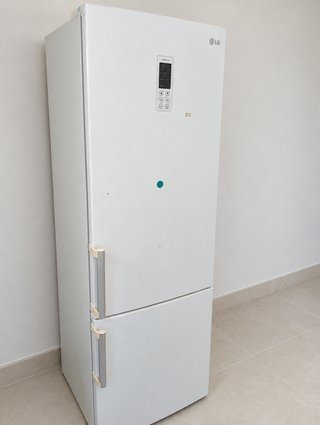 Nevera Combi LG 2m No Frost Inverter