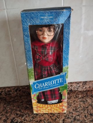 Muñeca de Porcelana 40 cm