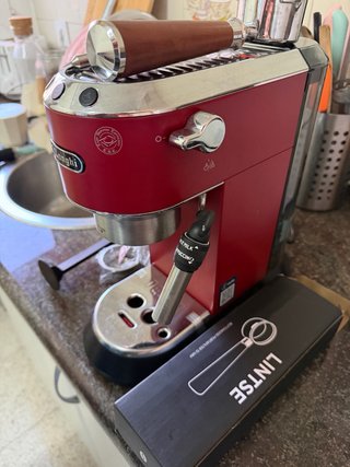 Cafetera De'Longhi Dedica Style Roja
