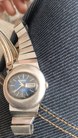 Reloj Seiko Automático Azul y Plateado