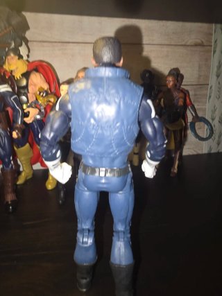 Figura Marvel Legends Blue Marvel