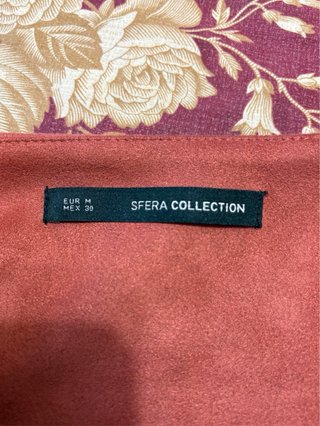Chaqueta roja antelina con bolsillos