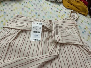 Zara Pantalón Corto Rayas Beige Talla M