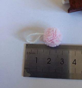 Miniaturas 1:12. Dispensador papel y Esponjas baño