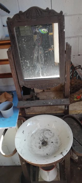 Lavabo antiguo con espejo originalWhats675164608