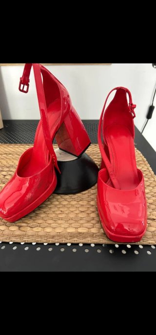 Zapatos Bershka Rojos
