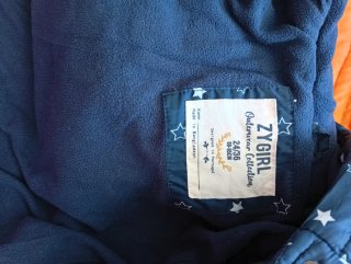 Casaco Acolchoado Azul com Estrelas
