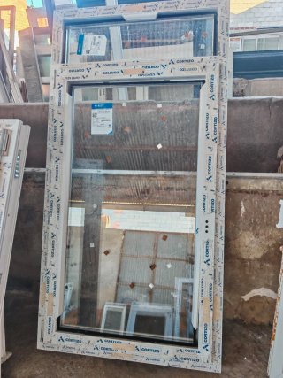 Ventana con Fijo Cortizo 86x167 cm