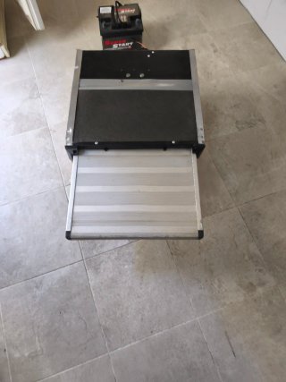 Peldaño eléctrico furgoneta Camper