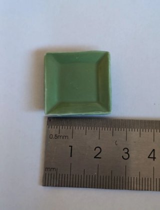 Miniatura Jarra amarilla y Bandeja Cerámica. 1:12