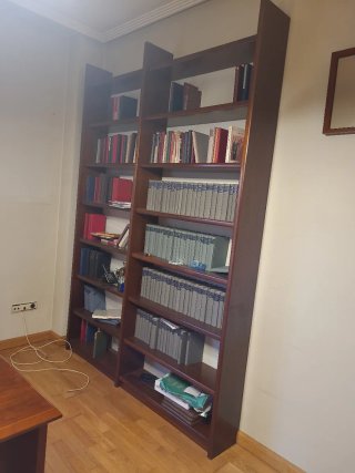 Estanterías de madera