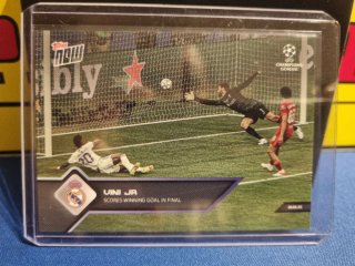 Carta da collezione Vini Jr. Champions League Topps 2022