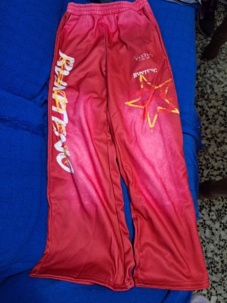 Pantalón Rojo con Estampado