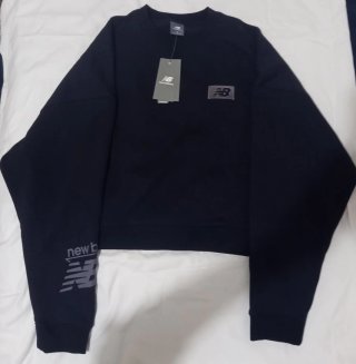 Sudadera New Balance Negra