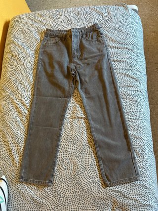 Pantalón vaquero gris 13 años