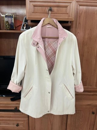 Chubasquero Beige y Rosa