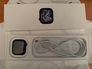 Apple Watch Series 11 GPS + Cellular 42mm