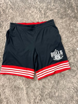 Pantalón Adidas Chicago Bulls Talla 44/46