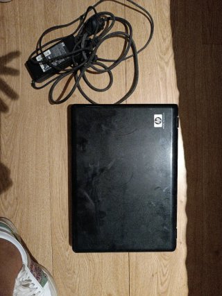 Portátil HP Negro - sin placa base ni disco duro